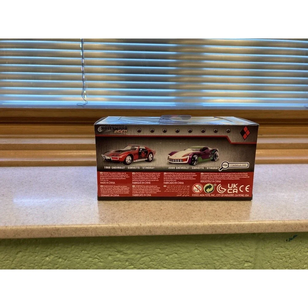 Jada 1969 Chevrolet Corvette Stingray Harley Quinn DC 1:32